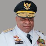 Governor_of_Papua,_Mathius_Derek_Fakhiri_1